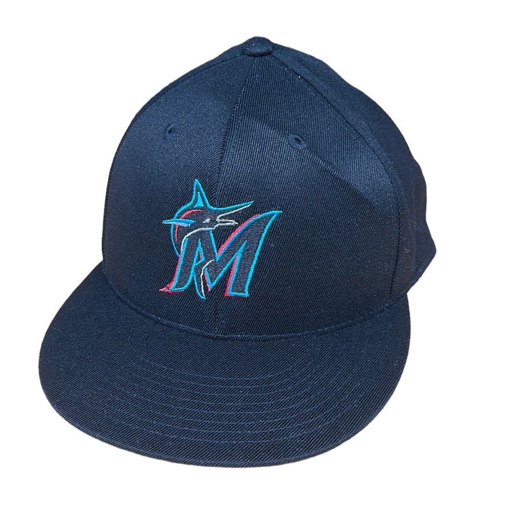 Miami Florida Marlins 210 Fitted Black Blue Red Embroidered Cap Hat Size L/XL